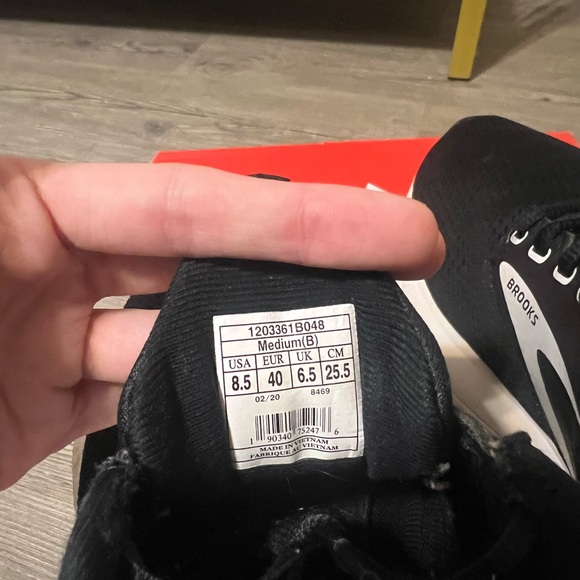 Brooks Women’s Range Black White 1203361B048 - Picture 6 of 6